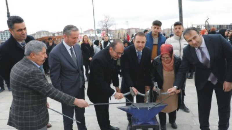 Ağrı'da Nevruz Bayramı Coşkuyla Kutlandı