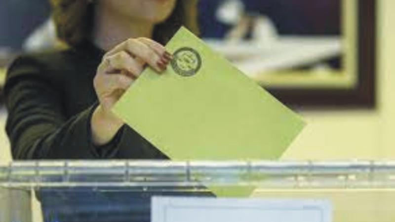 AK Parti'de temayül yoklaması başladı
