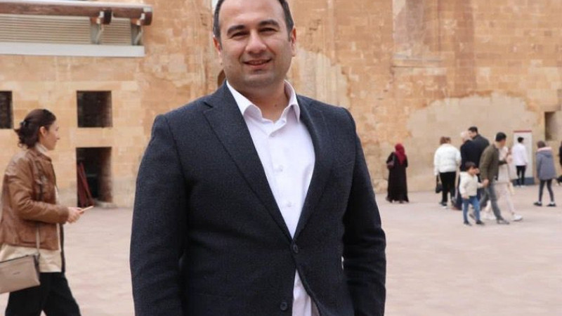 ERKAN KÖSEDAĞ’IN İSHAK PAŞA KİTABI YAYINLANDI