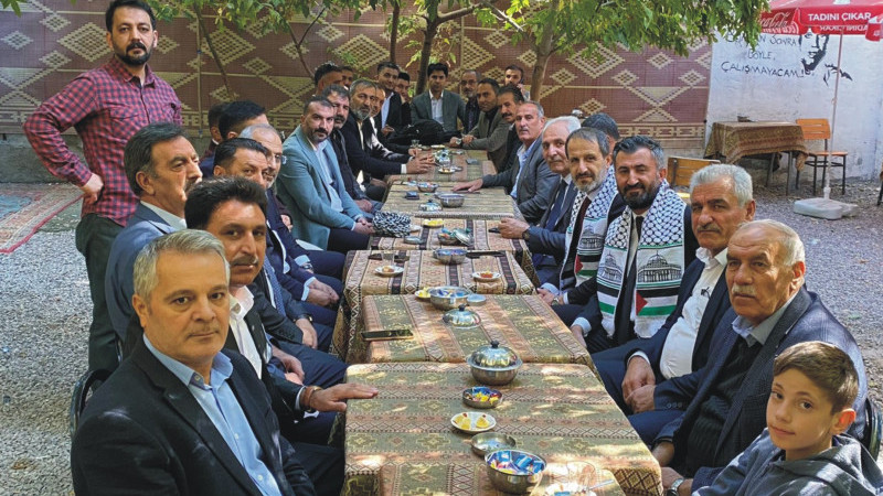 İLHAMİ YILDIZ, İLK FIRSATTA VATANDAŞLAR İLE BULUŞTU