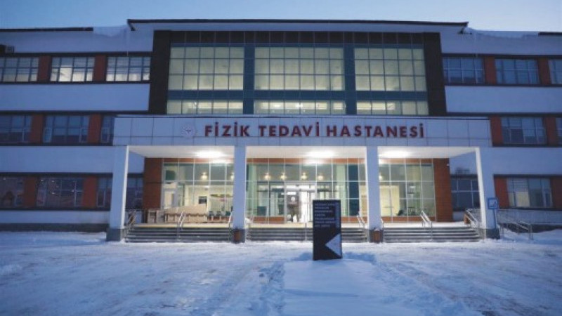 FİZİK TEDAVİ HASTANESİ TEHLİKE SAÇIYOR