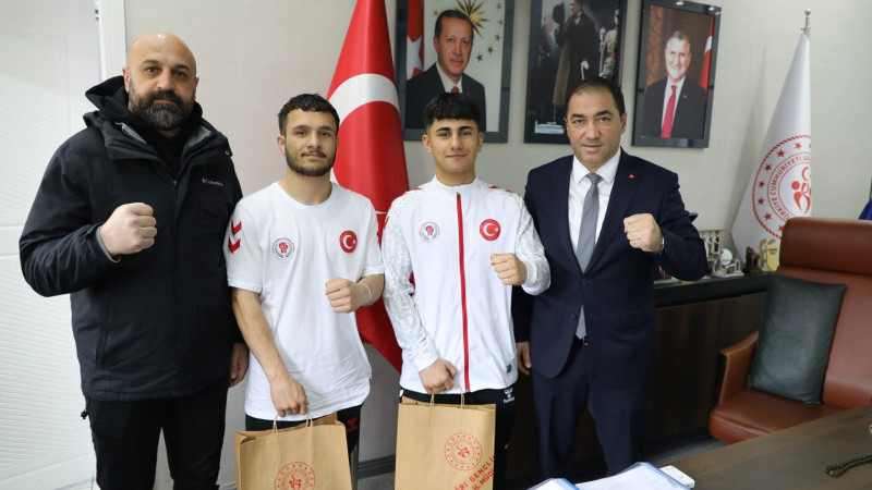 İl Müdürü Çelebi, Başarılı Boksörleri Tebrik Etti