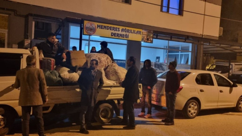 Menderes Ağrılılar Derneği depremzedeler için seferber oldu!