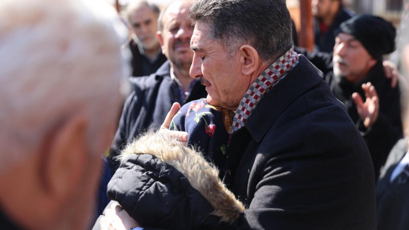AK Parti'li Çelebi: Miraç Gecesinde depremde kaybettiğimiz kardeşlerimizi rahmetle anıyorum.
