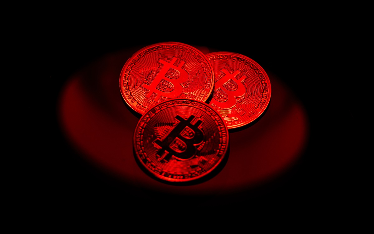 Teknoloji düşüşü Bitcoin ve kripto paraları da etkiledi: 62 bin geldi