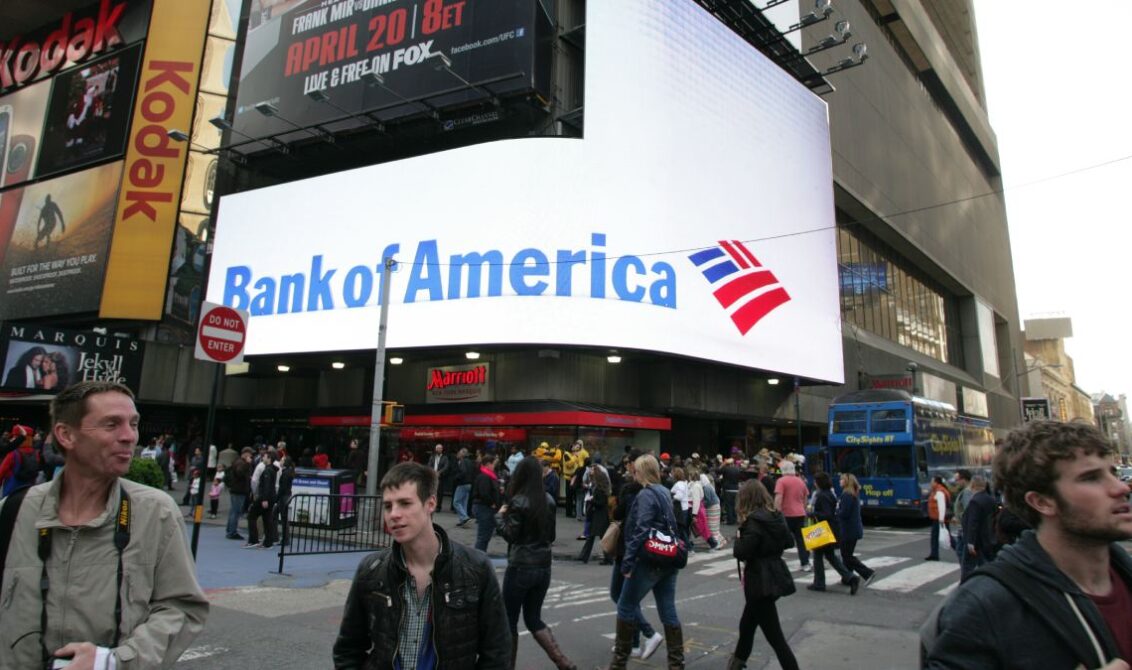 Yatırımcılar yükseliş bekliyor, nakit seviyesi azalıyor: Bank of America anketi