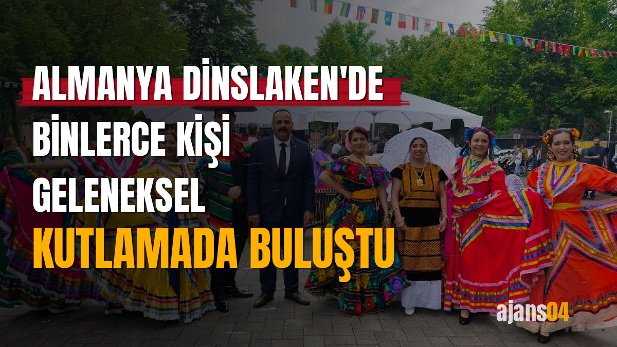 Almanya Dinslaken'de binlerce kişi geleneksel kutlamada buluştu
